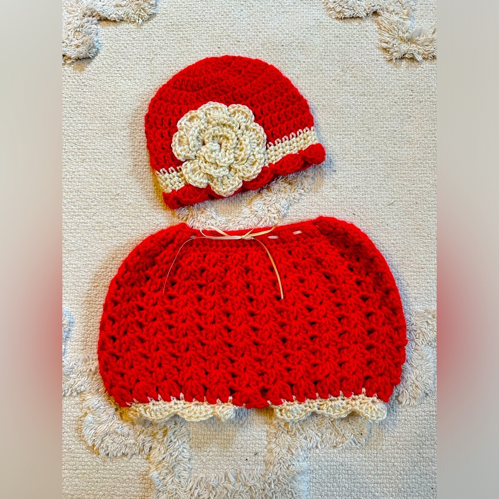 Newborn Crochet Hat and Bloomers